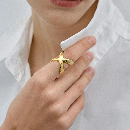 [Amore]Carolyn Gold Cross Ring