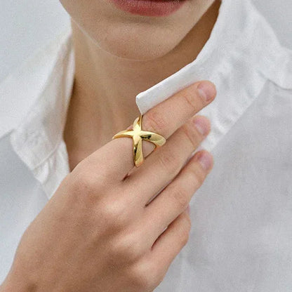 [Amore]Carolyn Gold Cross Ring