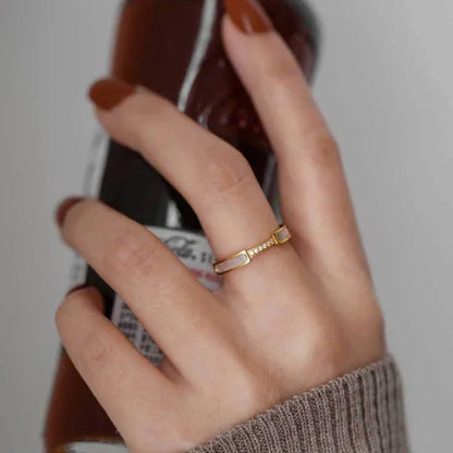 [Amore]Gabrielle Diamond Simulant Gold Ring