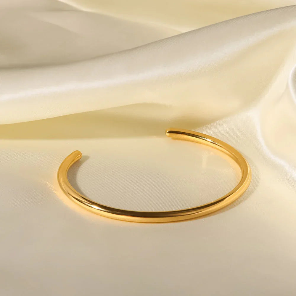 [Amore]Ara Gold Bangle