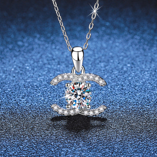 [Amore]CLASSIC INTERLOCKING MOISSANITE PENDANT NECKLACE