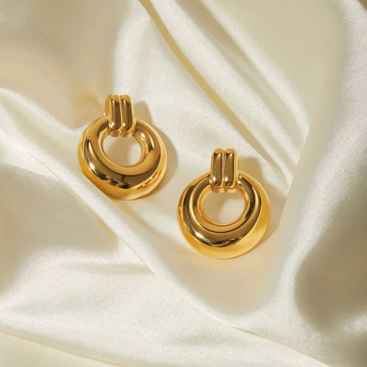 [Amore]Lynora Gold Earrings