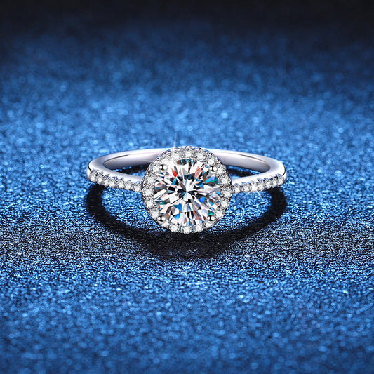 [Amore]RADIANT ROUND HALO MOISSANITE ENGAGEMENT RING