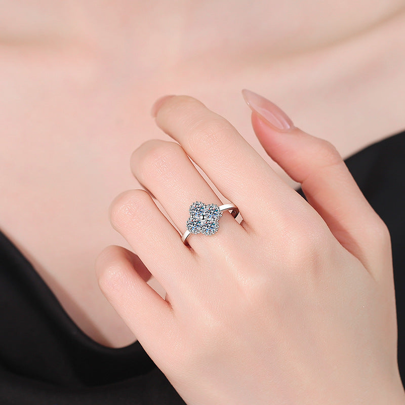 [Amore]ELEGANT FOUR-LEAF CLOVER MOISSANITE RING