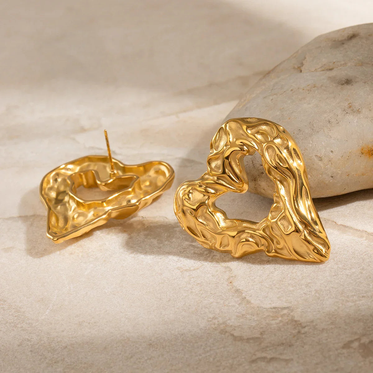 [Amore]Helene Heart Earrings