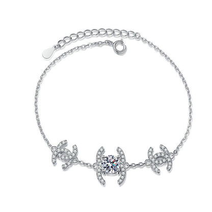 [Amore]CLASSIC INTERLOCKING MOISSANITE BRACELET