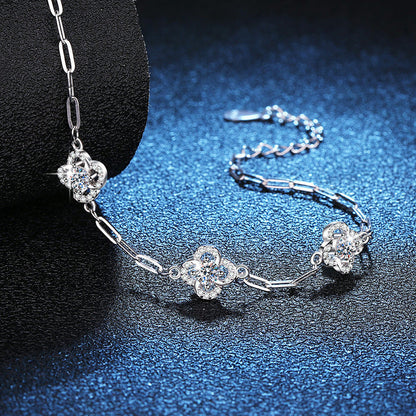 [Amore]TRIPLE-CLOVER MOISSANITE BRACELET