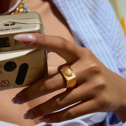 [Amore]Carlotta Geometric Shell Ring