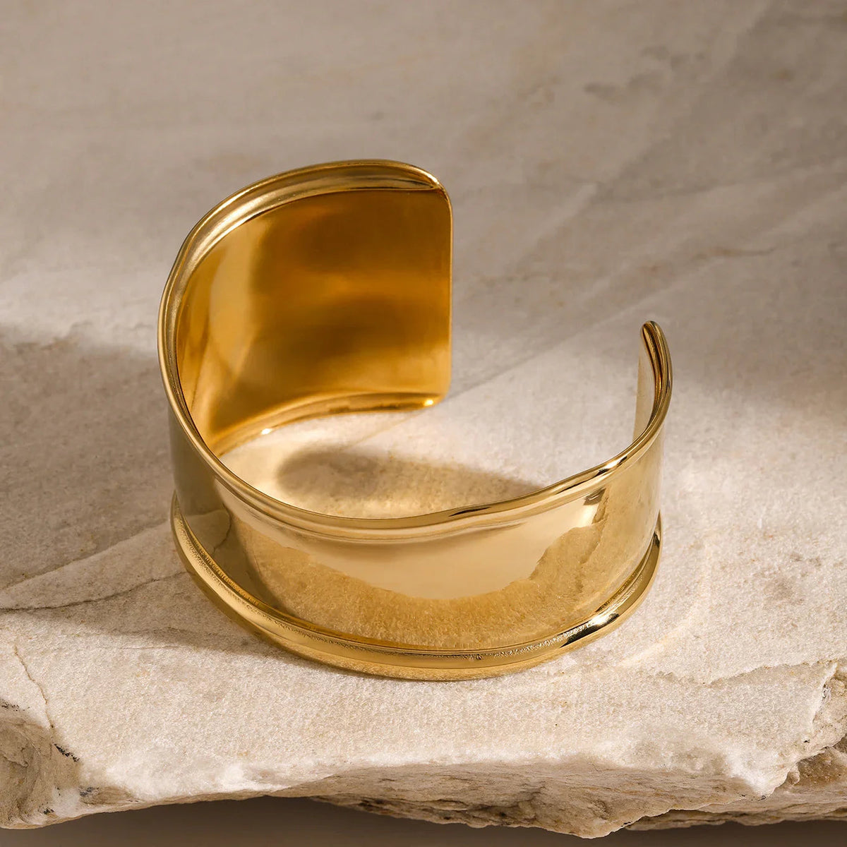 [Amore]Rachel Gold Bangle