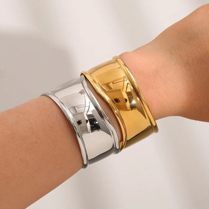 [Amore]Rachel Gold Bangle