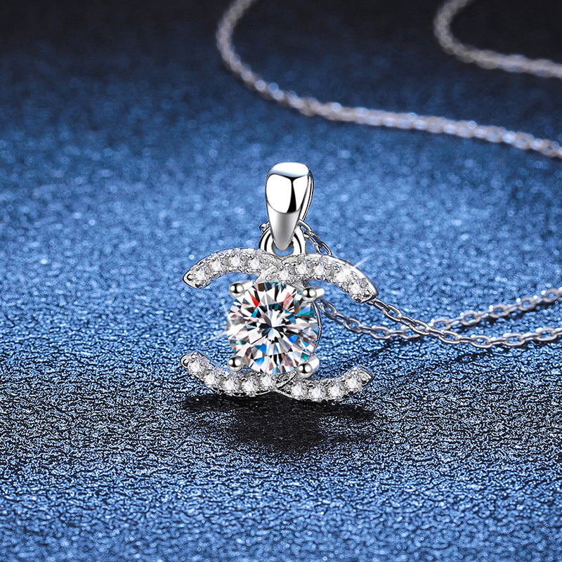 [Amore]CLASSIC INTERLOCKING MOISSANITE PENDANT NECKLACE