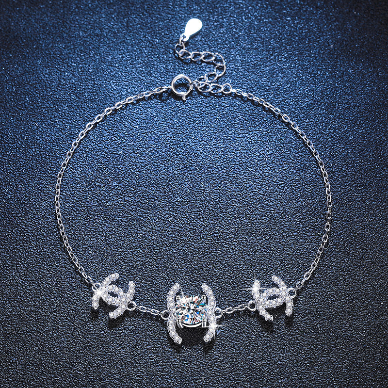 [Amore]CLASSIC INTERLOCKING MOISSANITE BRACELET