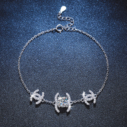 [Amore]CLASSIC INTERLOCKING MOISSANITE BRACELET