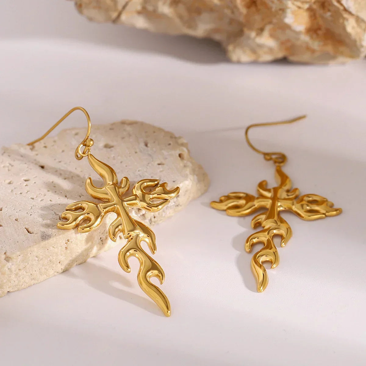 [Amore]Adrielle Branched Cross Gold Earrings