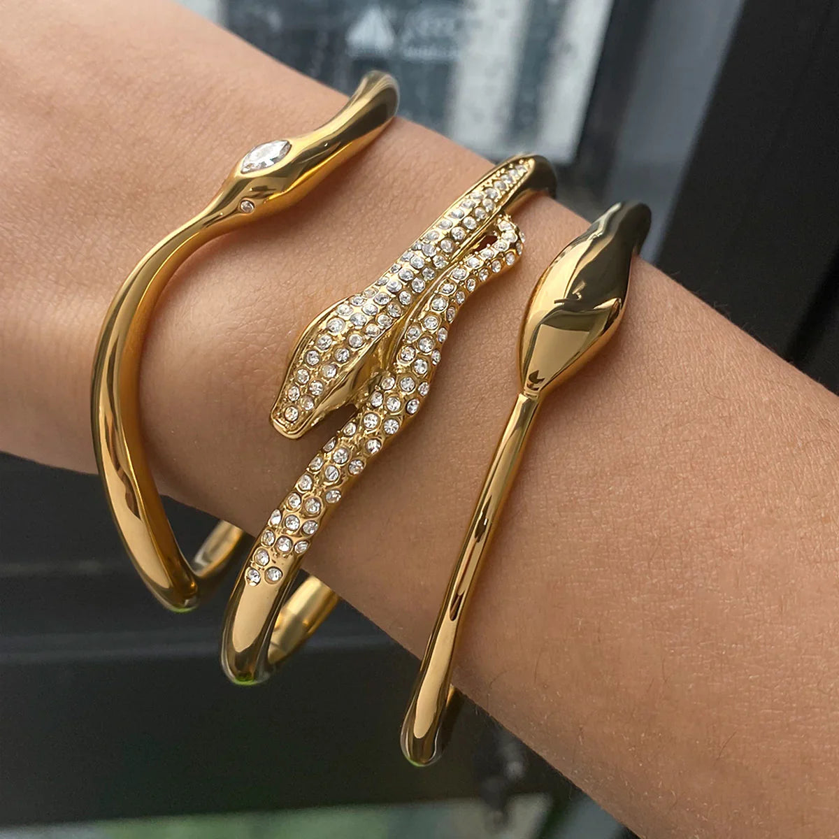 [Amore]Rosalee Serpentine Diamond Bangle