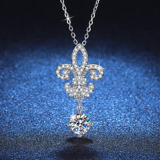 [Amore]ROYAL FLEUR-DE-LIS MOISSANITE PENDANT NECKLACE