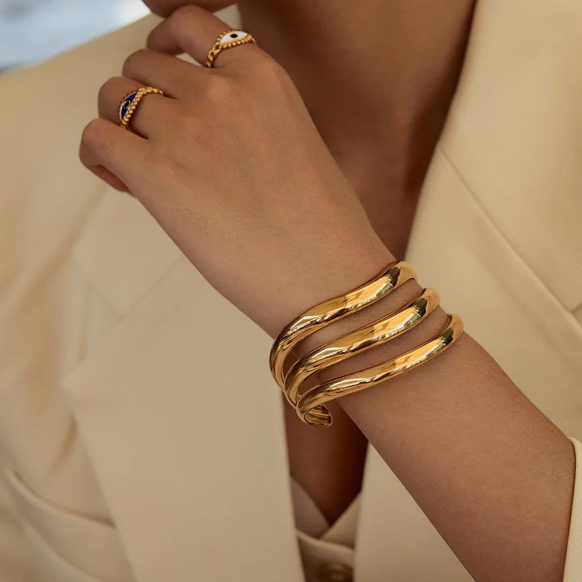 [Amore]Meredith Triple Layer Gold Bangle
