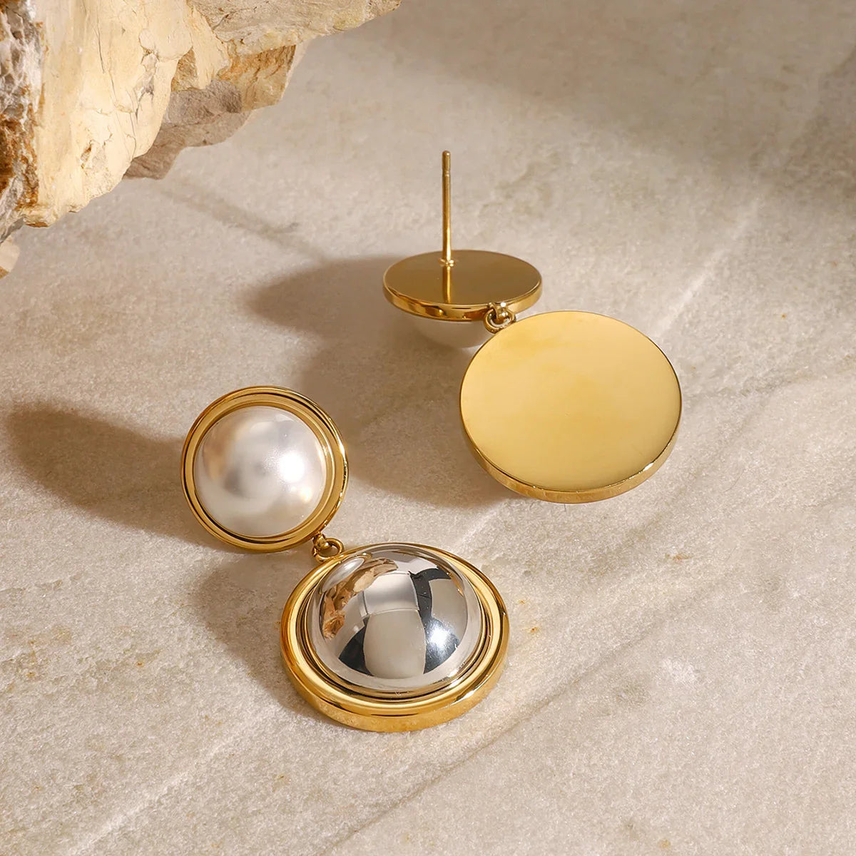 [Amore]Avery Pearl Dome Earrings