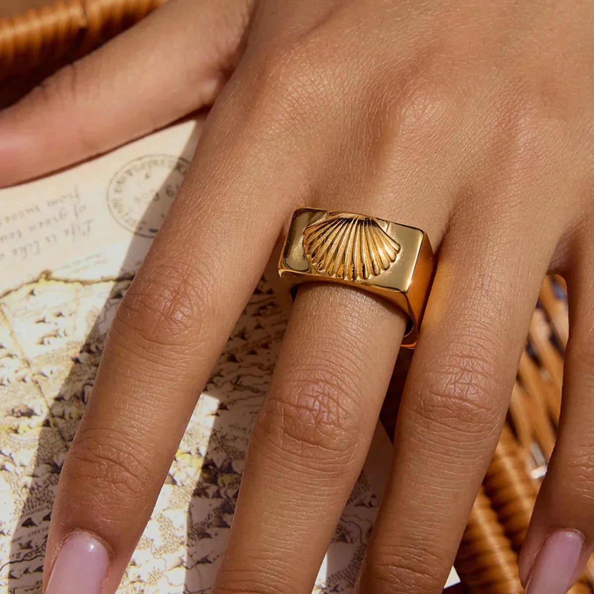 [Amore]Carlotta Geometric Shell Ring