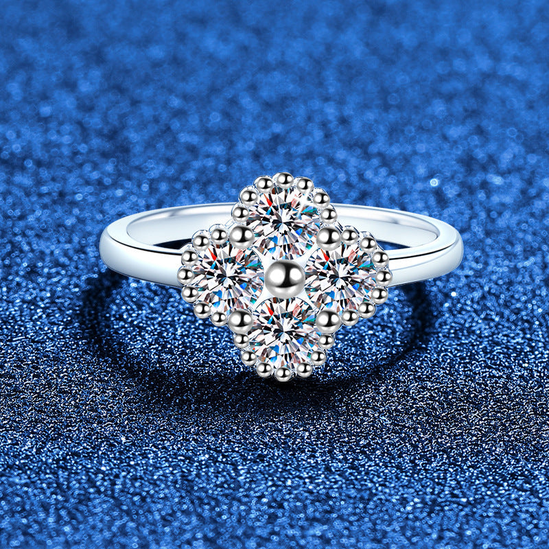 [Amore]ELEGANT FOUR-LEAF CLOVER MOISSANITE RING