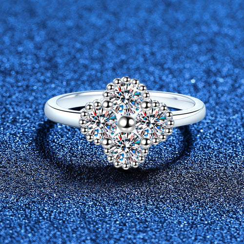 [Amore]ELEGANT FOUR-LEAF CLOVER MOISSANITE RING