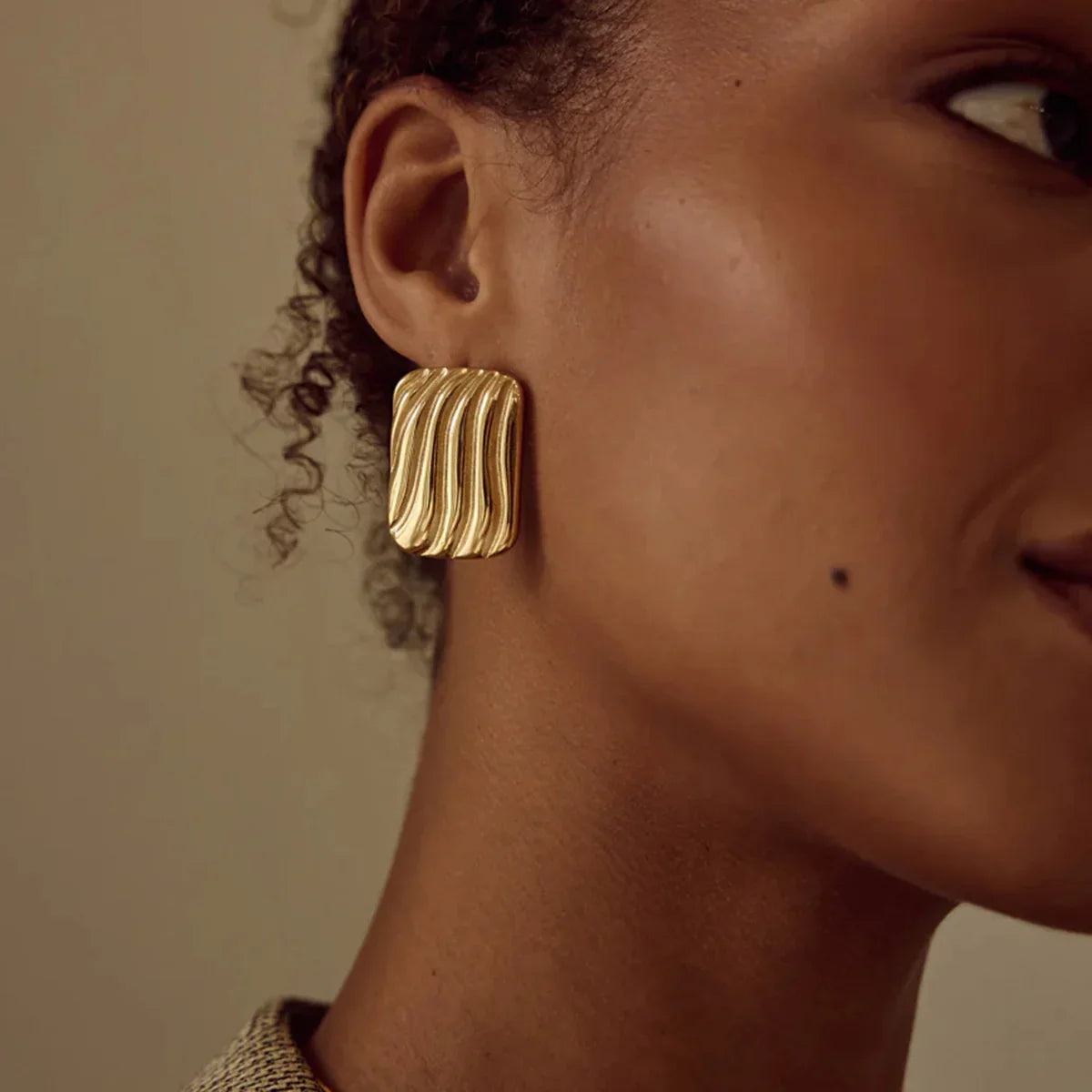 [Amore]Colette Gold Earrings