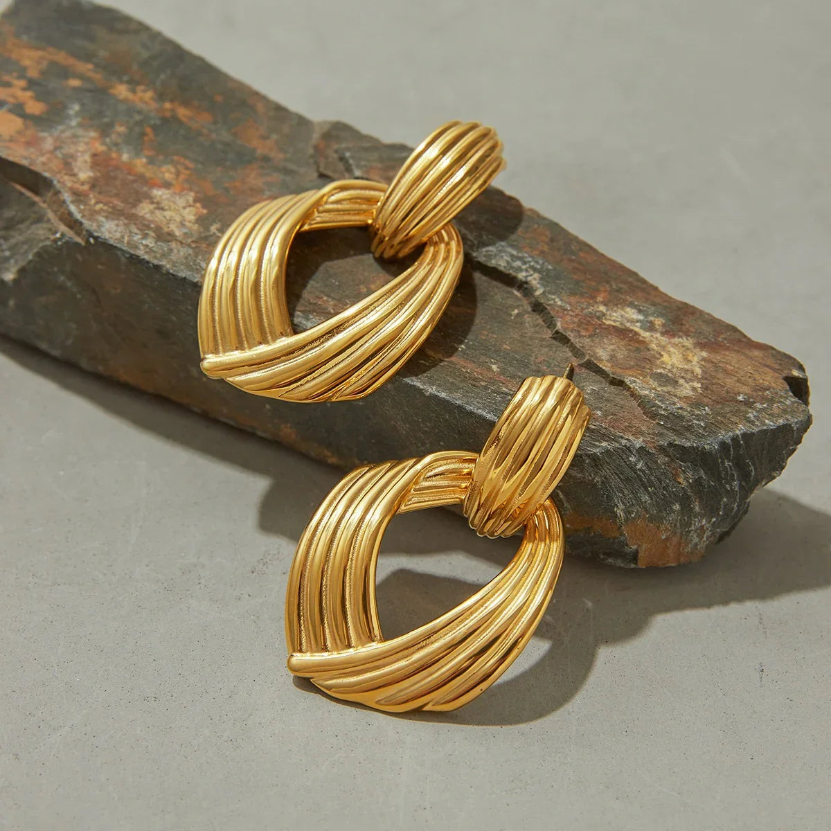 [Amore]Selma Gold Knot Earrings