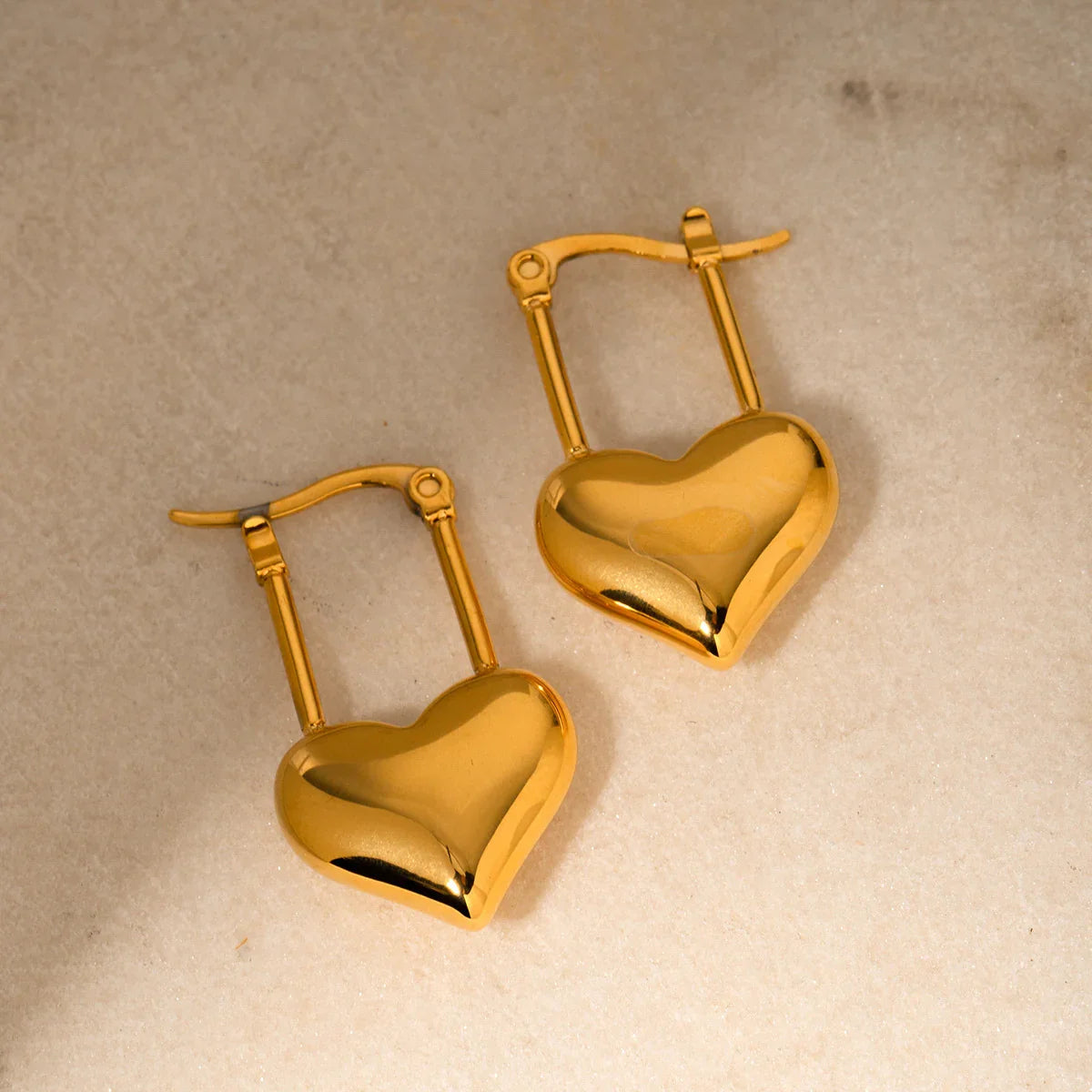 [Amore]Jessamine Heart Earrings