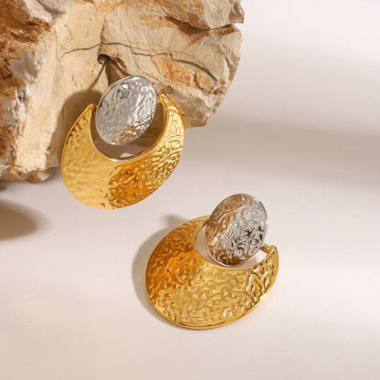 [Amore]Shelly Two Tone Crescent Earrings