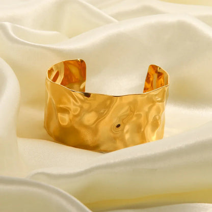 [Amore]Hope Gold Bangle
