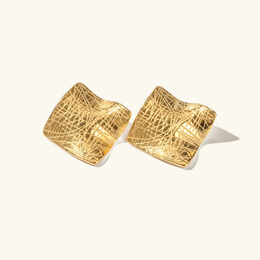 [Amore]Celestina Creased Gold Sheet Earrings
