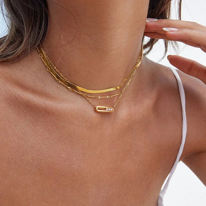 [Amore]Abby Sculpted Gold Pendant
