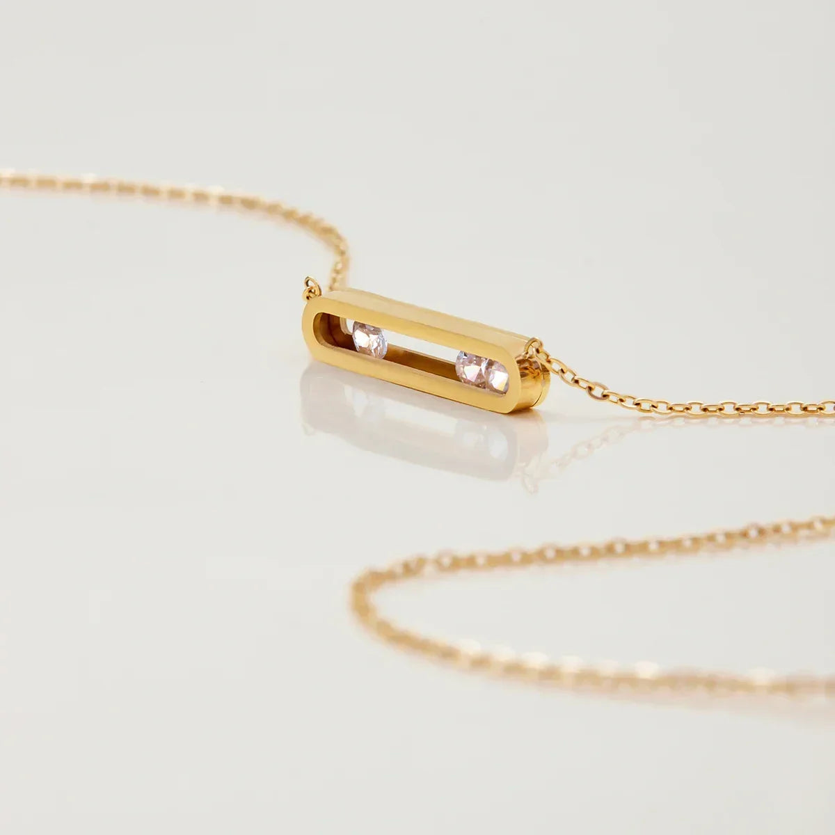 [Amore]Abby Sculpted Gold Pendant