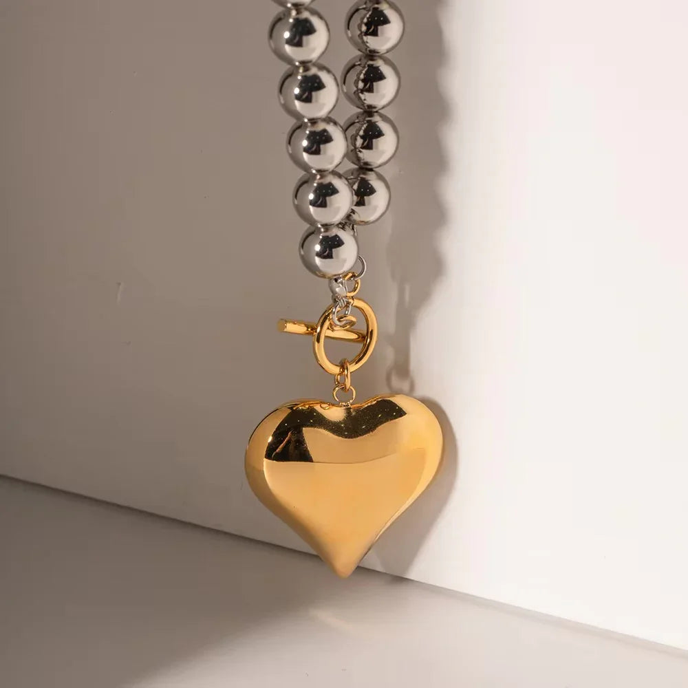 [Amore]Alicia Chunky Bead Heart Pendant