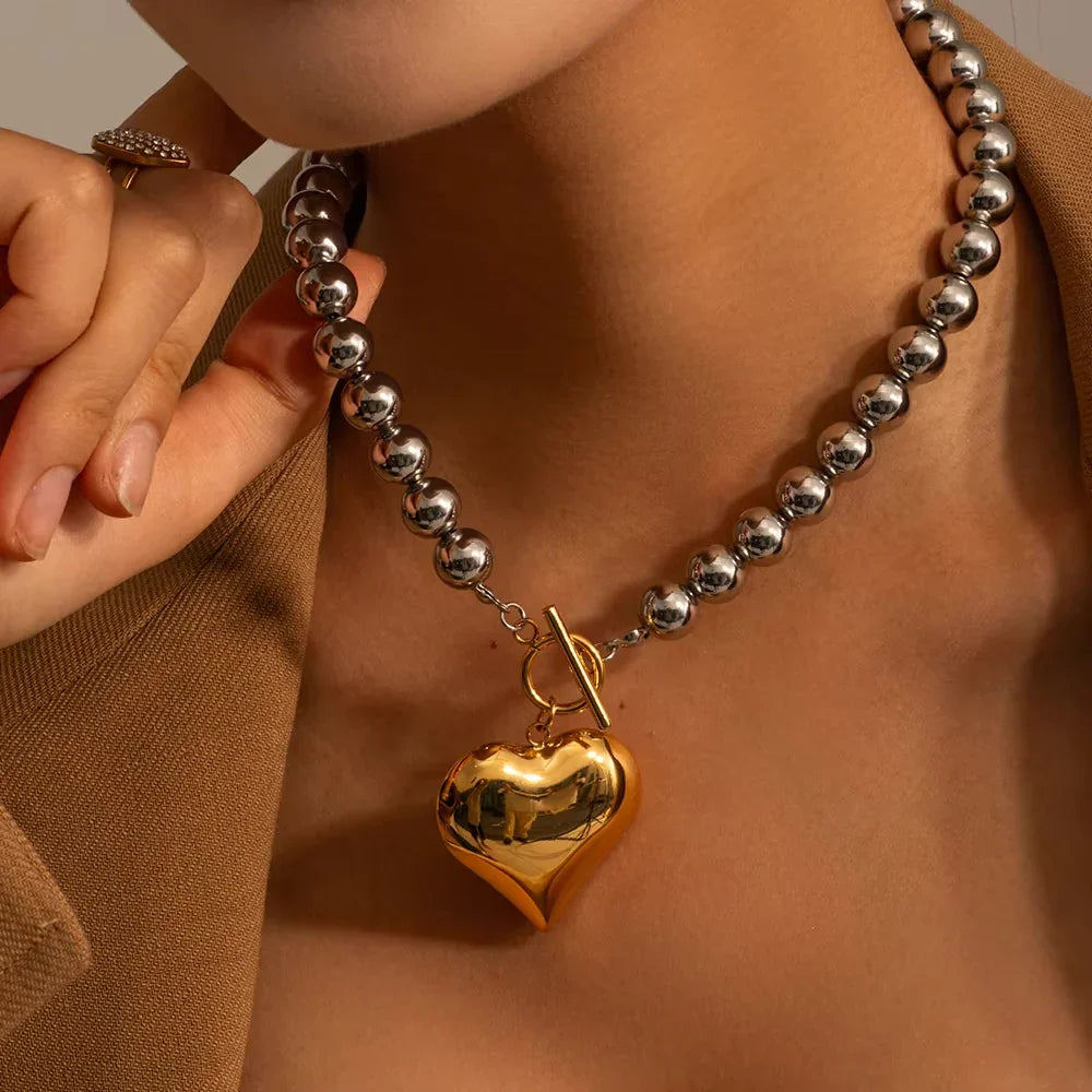[Amore]Alicia Chunky Bead Heart Pendant