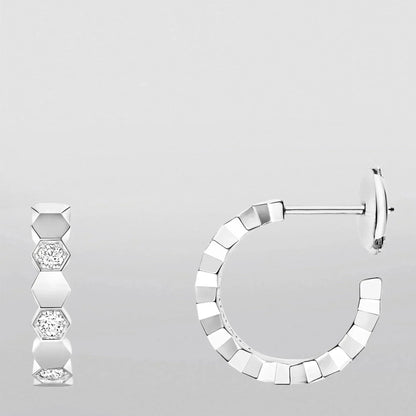 [Amore]Hollow Design Four-Leaf Clover Flower Shape Earrings