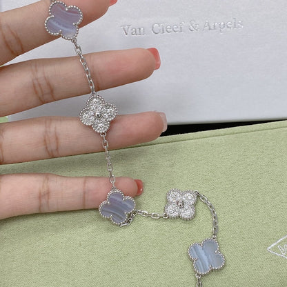 [Amore]LUCKY CLOVER 5-MOTIF BRACELET - PURPLE CHALCEDONY COLLECTION