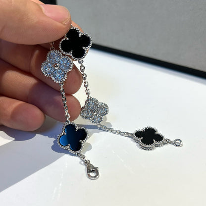 [Amore]LUCKY CLOVER 5-MOTIF BRACELET - BLACK OXNY COLLECTION
