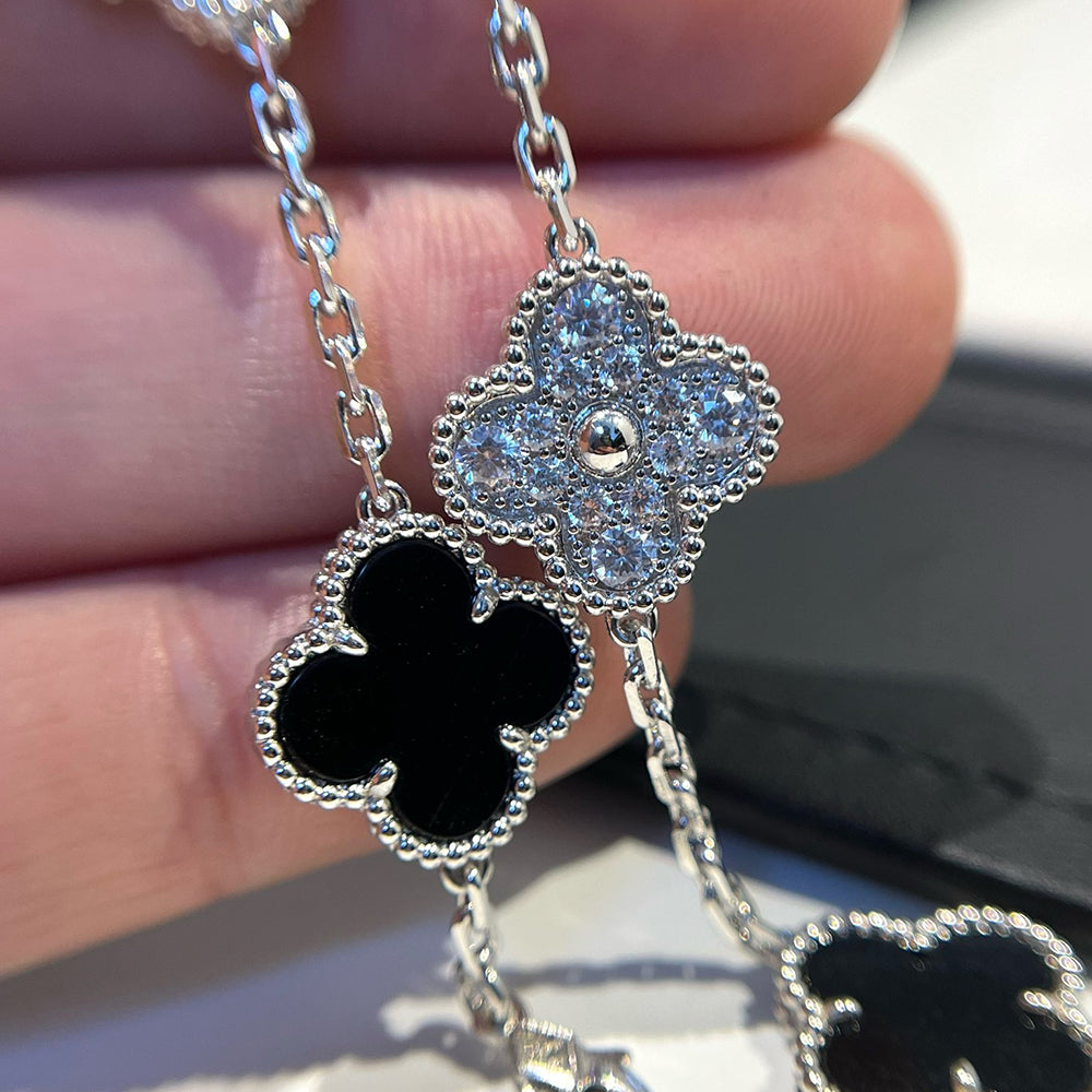[Amore]LUCKY CLOVER 5-MOTIF BRACELET - BLACK OXNY COLLECTION