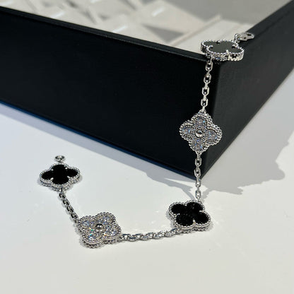 [Amore]LUCKY CLOVER 5-MOTIF BRACELET - BLACK OXNY COLLECTION