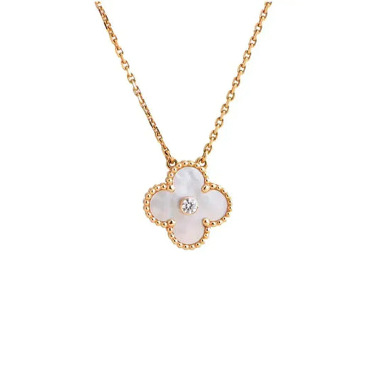 [Amore]CLOVER 15MM DIAMOND WHITE FRITILLARIA NECKLACE