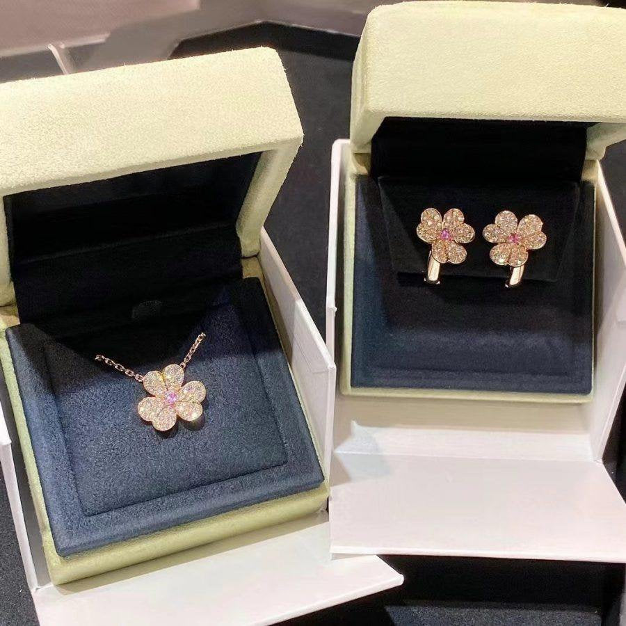[Amore]FRIVOLE PINK GOLD FLOWER DIAMOND EARRINGS