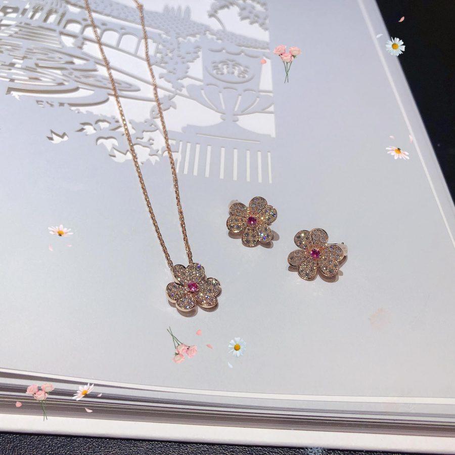 [Amore]FRIVOLE ROSE GOLD FLOWER DIAMOND NECKLACE