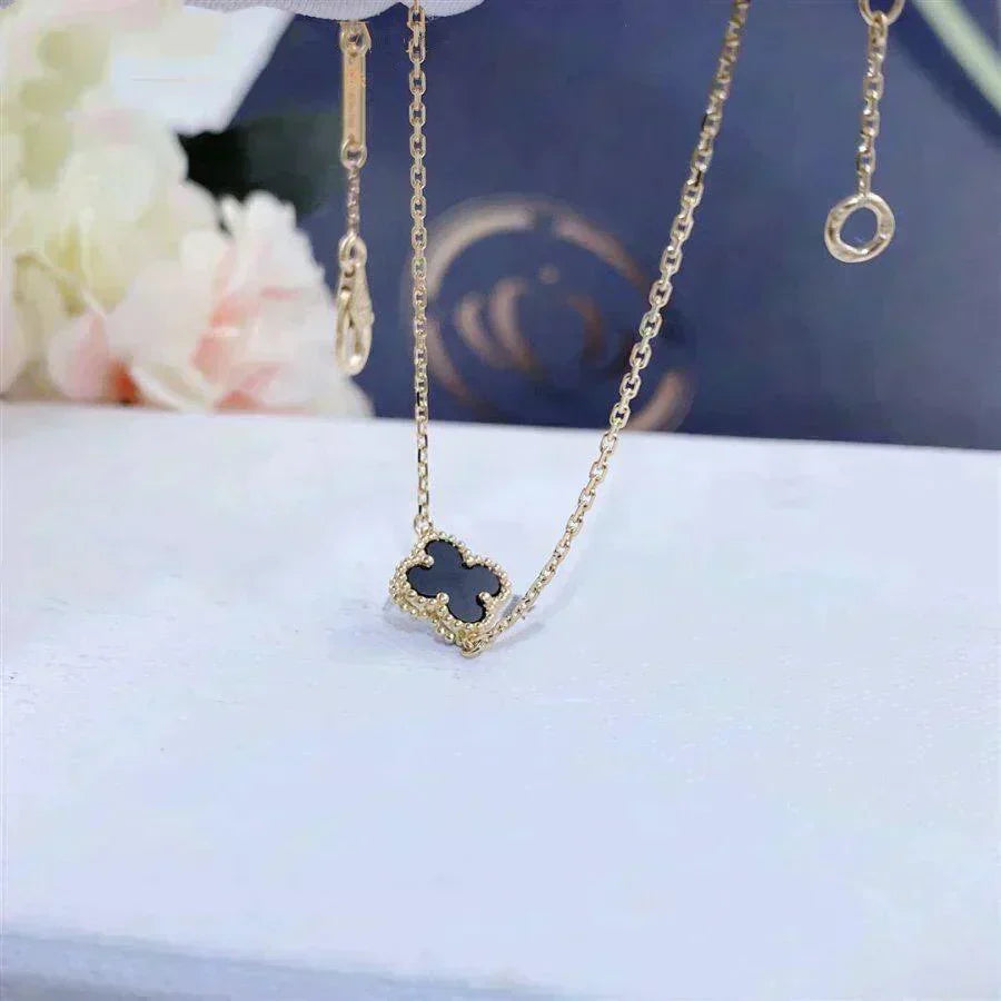 [Amore]CLOVER ONYX SINGLE FLOWER BRACELET